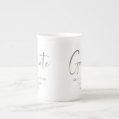 Afstuderen Gold Confetti Modern Calligrafie Script Porselein Kop (Voorkant)