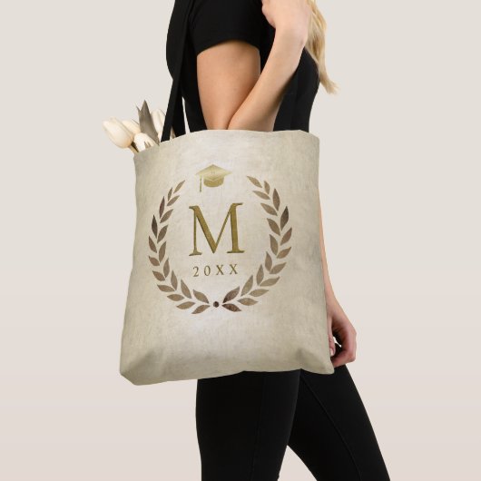 Afstuderen Gold Laurel Wreath Monogrammed Initiaal Tote Bag (Dichtbij)