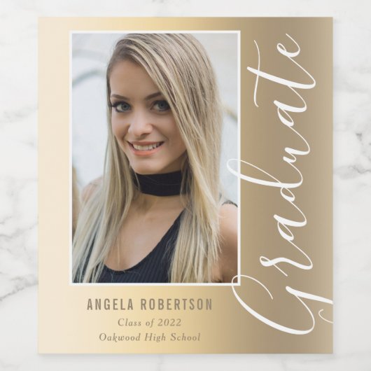 Afstuderen Gold Stylish Script Modern Photo Wijn Etiket (Enkel label)