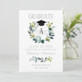 Afstuderen Greenery Wreath Monogram Black Afstudee Aankondiging (Staand voorkant)