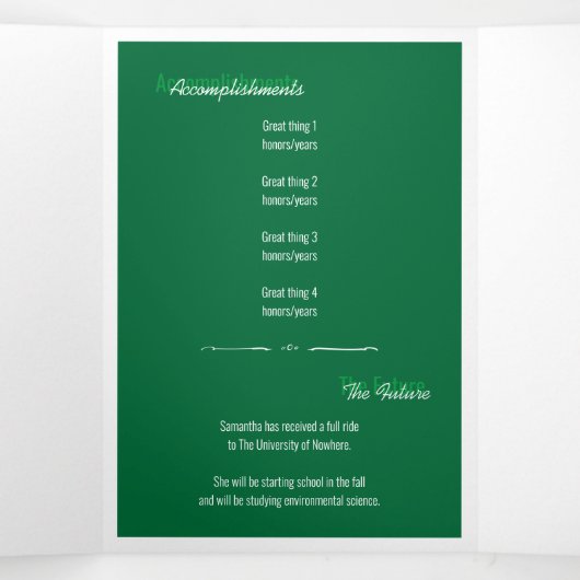 Afstuderen Groen 5-foto's met voetjes Drieluik Uitnodiging (Binnenkant midden)