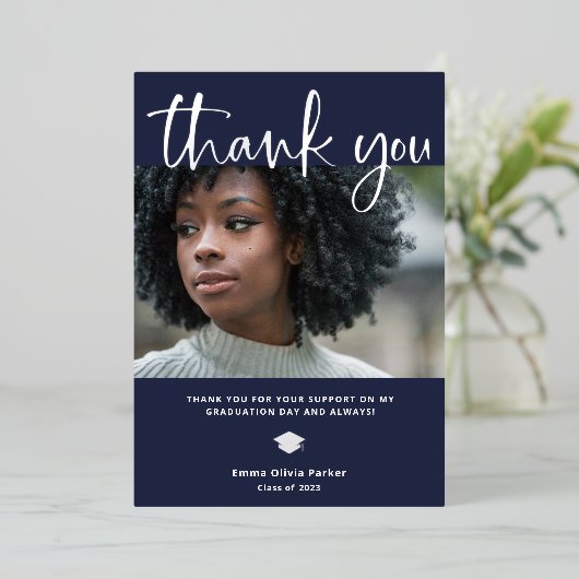 Afstuderen Hartelijk dank | Blauw met zilverfolie Folie Uitnodiging (Staand Voorkant)