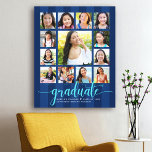 Afstuderen K-12 Photo Collage Navy Blue Script Canvas Afdruk<br><div class="desc">Wees trots, blij en toon deze mijlpaal van je favoriete afstudeerder. Creëer dit meisjes, verbluffende, eenvoudige, moderne, gepersonaliseerde high school afstuderen K - 12 foto-collage canvas wandkunst voor een keepasje dat je altijd zult koesteren. Een leuke, elegante visuele weergave van aqua turquoise blue glitter script typografie, samen met haar naam,...</div>