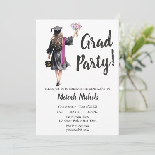 Afstuderen Leavers Modern Trendy Girl Uitnodigen Kaart (Staand voorkant)
