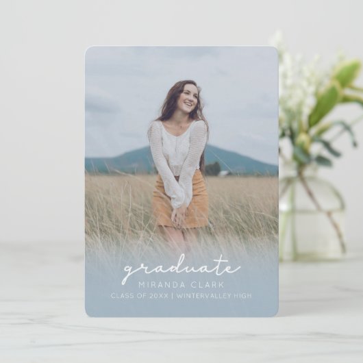 Afstuderen lichtblauw aankondiging (Staand voorkant)