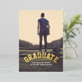 Afstuderen Masculine Modern Aangepast Folie Uitnodiging (Staand Voorkant)