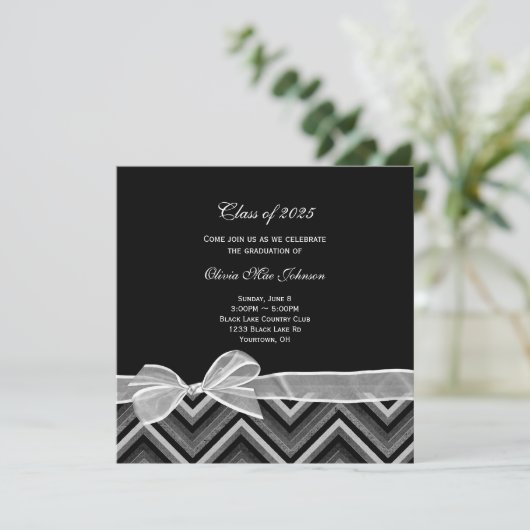 afstuderen met chevron-ontwerp, zilver en zwart kaart (Staand voorkant)