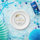 Afstuderen Metallic Gold Pet Script Class of 2022 Papieren Bordje (Feest)