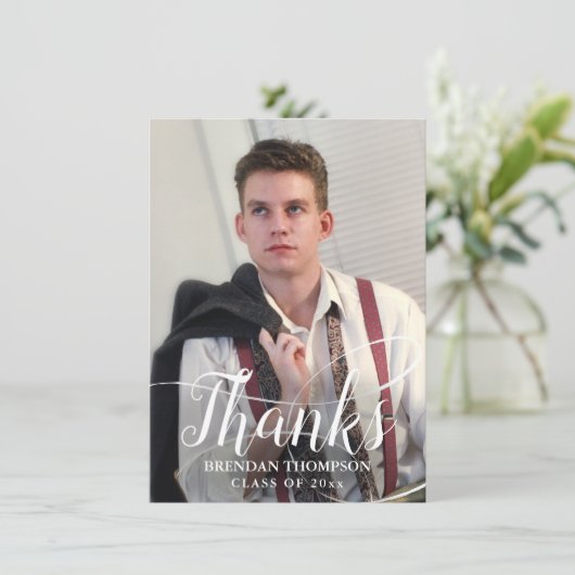 Afstuderen Moderne elegant script foto Dank u Bedankkaart (Staand voorkant)