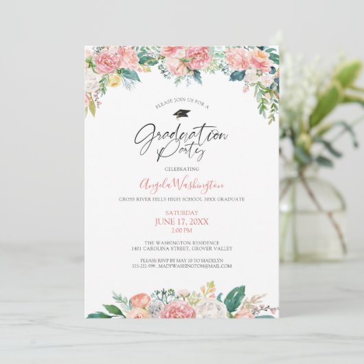 Afstuderen Moderne Waterverf Blush Floral Script Kaart (Staand voorkant)