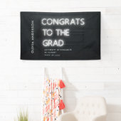 Afstuderen neon black white complimenteert moderne spandoek (Insitu)