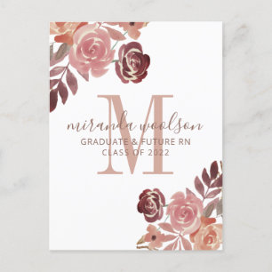 Afstuderen Nurse Monogram Pink Burgundy Floral Aankondigingskaart