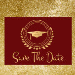 Afstuderen Opslaan Datum Gold Afstudeerder Pet roo Save The Date<br><div class="desc">Ik vind het leuk om kunstwerk voor afstuderen te ontwerpen. Dit is modern, eenvoudig en elegant klassiek goud en rood met de kleur Save the Date Notice card. Moderne stijltekst. Voeg je eigen bericht op de achterkant van de kaart toe met details voor je familie en vrienden om de datum...</div>