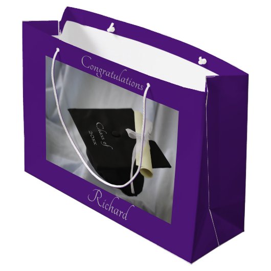 Afstuderen Paars Pet & diplomaat Gepersonaliseerd Groot Cadeauzakje (Achterkant Gekanteld)
