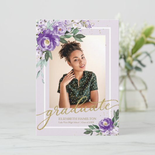 Afstuderen Paarse Bloemen Afstudeerder Aankondigin Aankondiging (Staand voorkant)