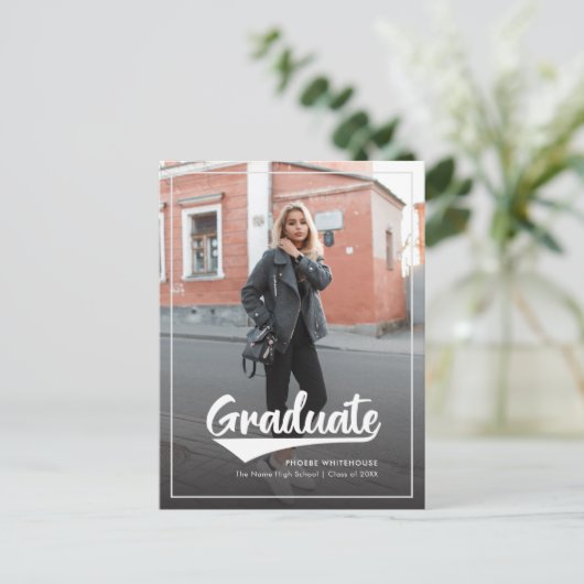 Afstuderen Photo Script 2025-Afstudeerder Aankondigingskaart (Staand voorkant)