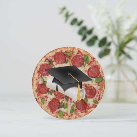 Afstuderen Pizza Party Ronde Uitnodiging (Staand voorkant)