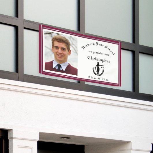 Afstuderen, rechtenschool, rood, Crimson Custom Spandoek (Buitenkant Gebouw)