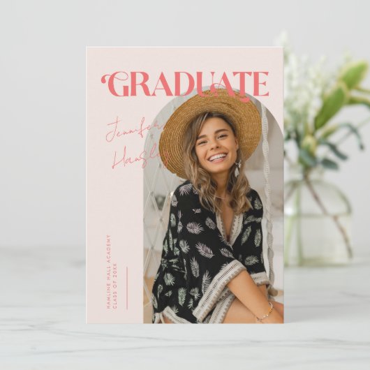 Afstuderen Retro Roze Boog Afstuderen Aankondiging (Staand voorkant)