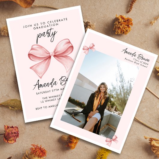 Afstuderen Roze Bow Elegant Trendy Invitation Kaart