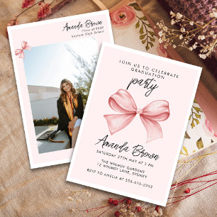 Afstuderen Roze Bow Elegant Trendy Invitation Kaart