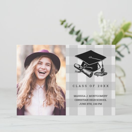 Afstuderen Rustic Grey Plaid Foto Afstudeerder Pet Aankondiging (Staand voorkant)