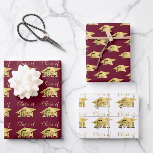 Afstuderen Script Class Year Burgundy Gold Foil Inpakpapier Vel (Voorkant)