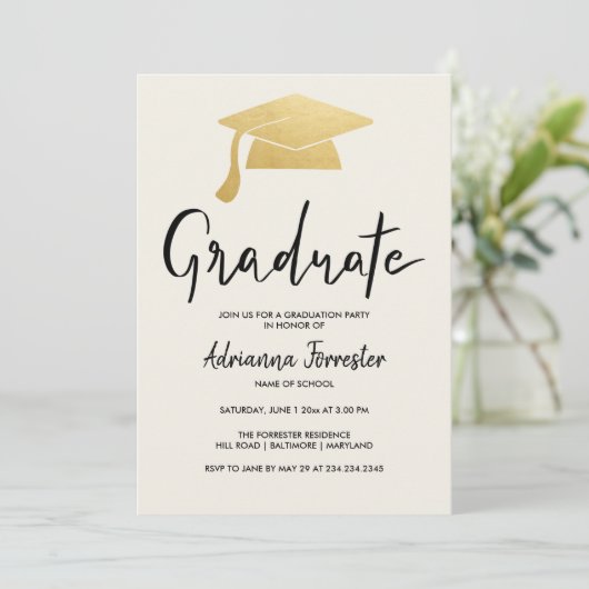 Afstuderen Script Faux Gold Foil Afstudeerder Pet Kaart (Staand voorkant)