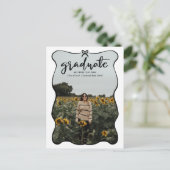 Afstuderen Script Schattige Bow Heart Lijst | Foto Aankondigingskaart (Staand voorkant)