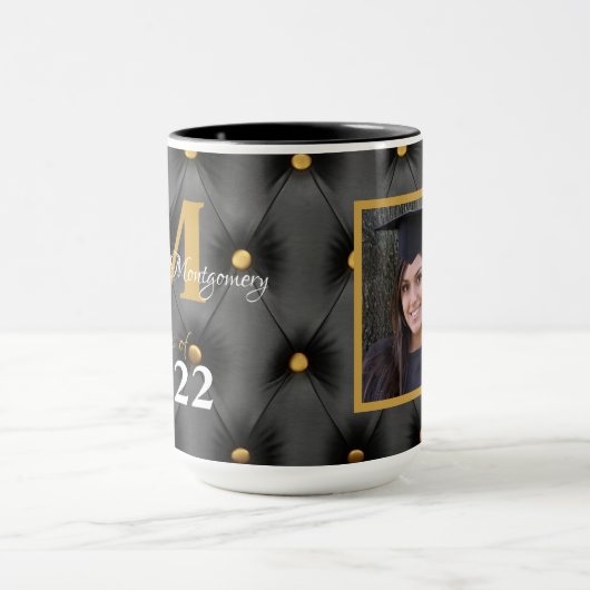 Afstuderen Traditionele zwarte Mok en gouden buis (Midden)