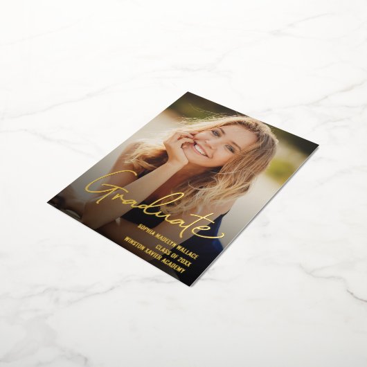 Afstuderen Trendy Script-bedekking Aangepaste foto Folie Feestdagen Briefkaart (Gedraaid)