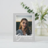 Afstuderen Uitnodiging Modern Editable Foto Silver Briefkaart (Staand voorkant)