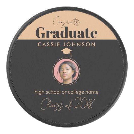 Afstuderen van 2023 hockey puck (Voorkant)