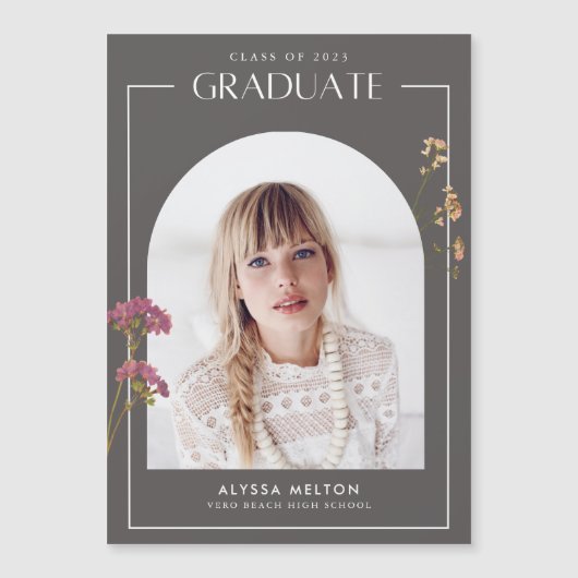 Afstuderen van de middelbare school van Wildflower Magnetische Uitnodiging (Voorkant)