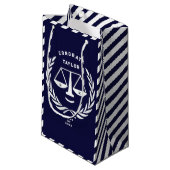 Afstuderen van de rechtenfaculteit klein cadeauzakje (Voorkant Gekanteld)