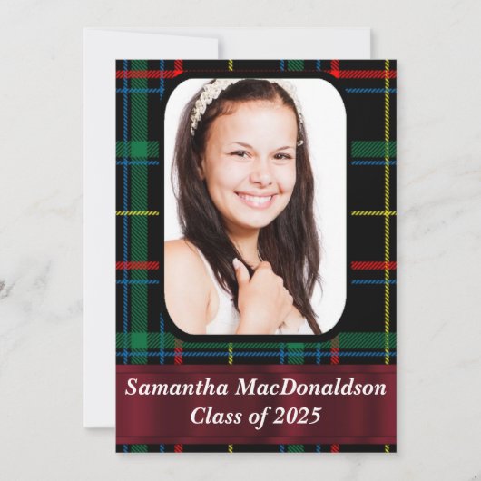 Afstuderen van groene en rode tartan kaart (Voorkant)