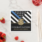 Afstuderen van politie voor wetshandhaving servet (Insitu)