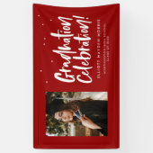 Afstuderen viering rood handbeletterd afstuderen spandoek (Verticaal)