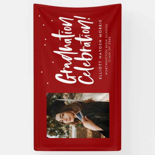 Afstuderen viering rood handbeletterd afstuderen spandoek (Verticaal)