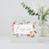 Afstuderen voegt zacht perzik en groene flora toe (Staand voorkant)