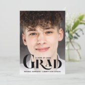 Afstuderen voor fotogebold grote typografie aankondiging (Staand voorkant)