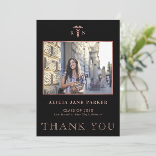 Afstuderen voor verpleegkundigen eenvoudige modern bedankkaart (Staand voorkant)