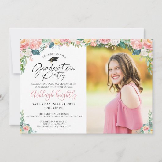 Afstuderen Waterverf Roze Floral Script Invitation Kaart (Voorkant)