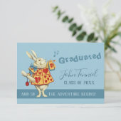 Afstuderen White Rabbit blaast de trompet CC1134 (Staand voorkant)