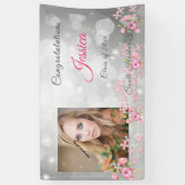 Afstuderen Zilveren Bokeh, Roze Bloemen, Custom Spandoek (Verticaal)