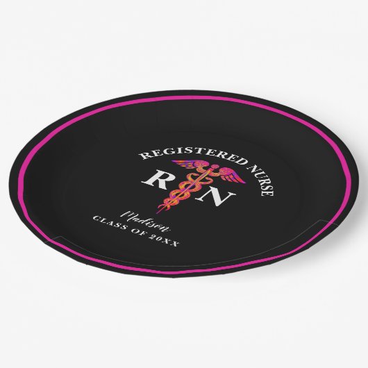 Afstuderen zwart warm roze monogram papieren bordje (Gekanteld)