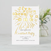 Aftellen Modern Feestelijk Oud en Nieuw Feest Folie Uitnodiging (Staand Voorkant)