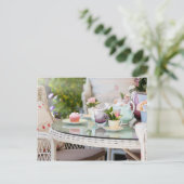 Aftermiddagthee en koekjes in de tuin briefkaart (Staand voorkant)