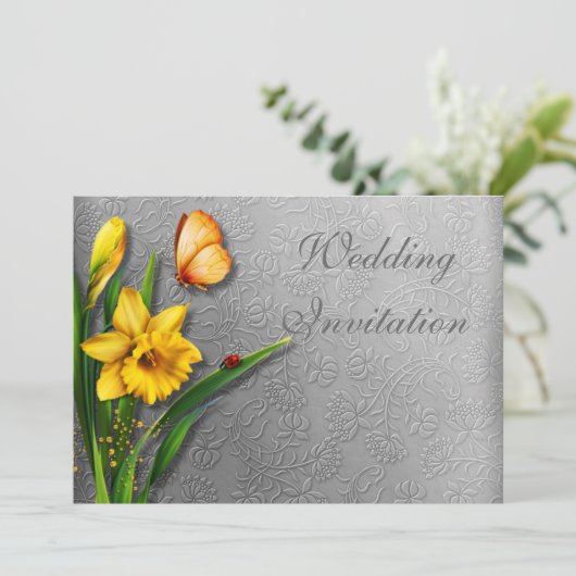 Afvalstoffen op een gedecorbeerde zilveruitnodigin kaart (Staand voorkant)