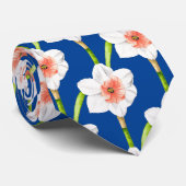 Afvalstoffen op een Stropdas (A) (Opgerold)